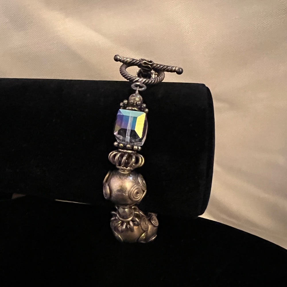 Cute Bali Beads & Crystals fashion bracelet - Picture 2 of 4